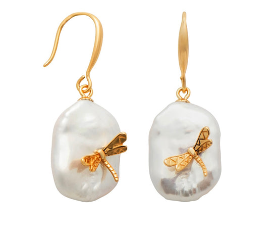 Jewellery - Necklace Pearl and Dragon Fly pendant.