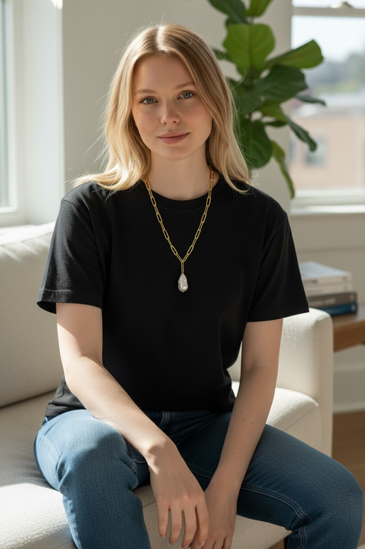 Jewellery - Zoe 45cm Necklace Gold finished Chain and XL Freshwater Pearl.