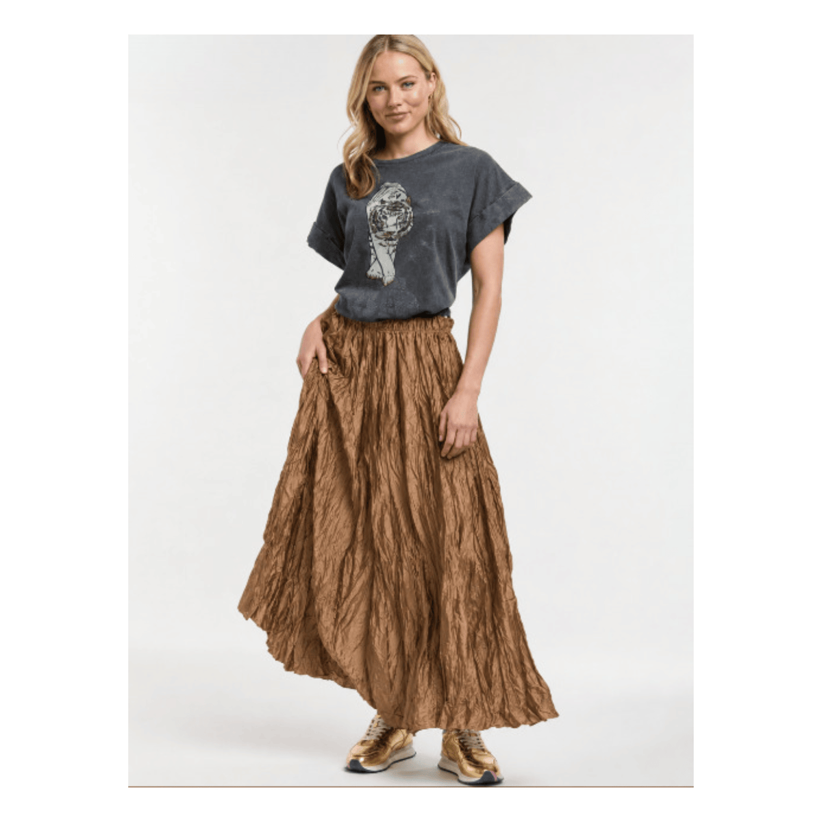 Sofia Crinkle Maxi Skirt | Caramel | Urban Luxury
