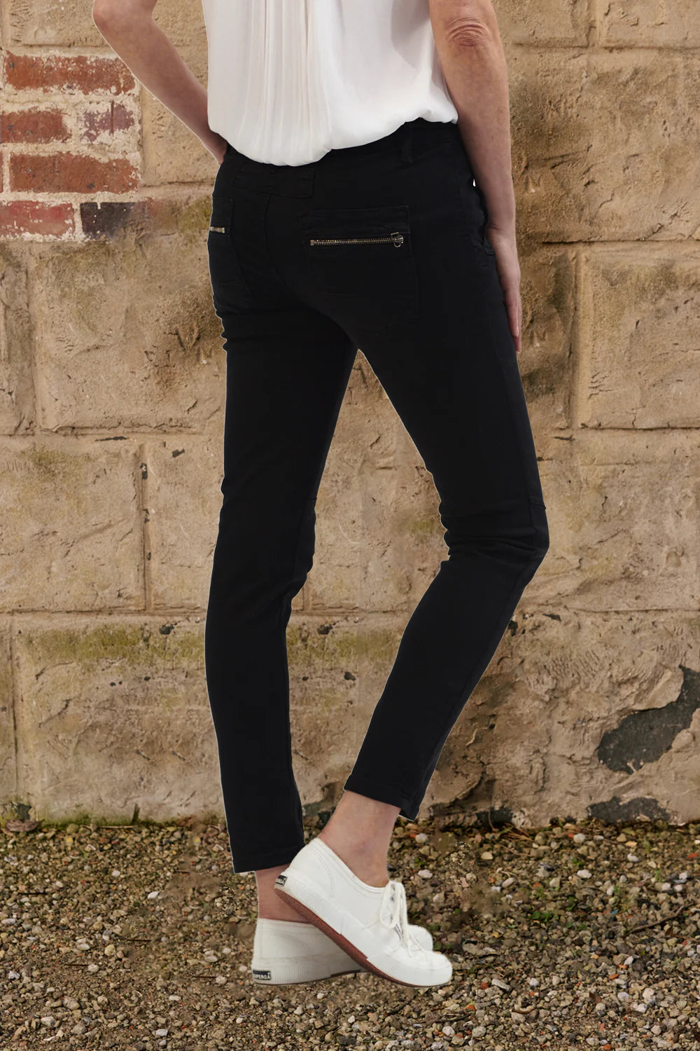 Italian Star - 4 Button Jean | Black