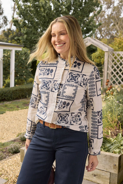 Goondiwindi Cotton - Heidi wattle fringe Embroidered Frill Shirt | White/Navy
