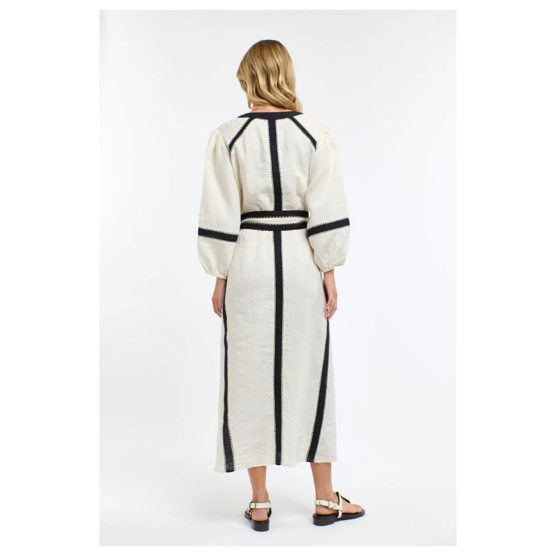365 Days - Carolyn Resort Dress | Natural/Black Juniper & Co 365 Days - Carolyn Resort Dress | Natural/Black Juniper & Co