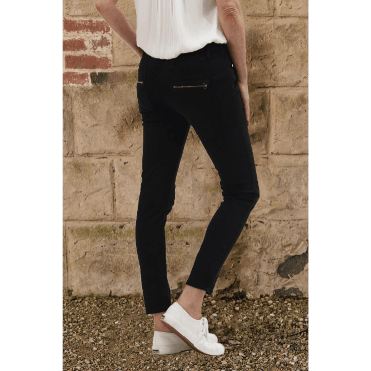 Italian Star - 4 Button Jean | Black