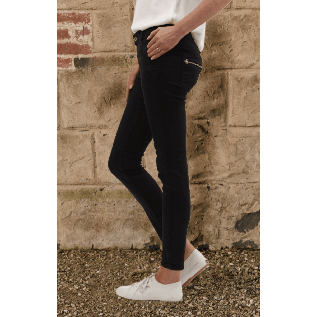 Italian Star - 4 Button Jean | Black