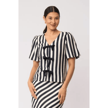 Stripe Right Top | Ink Stripe