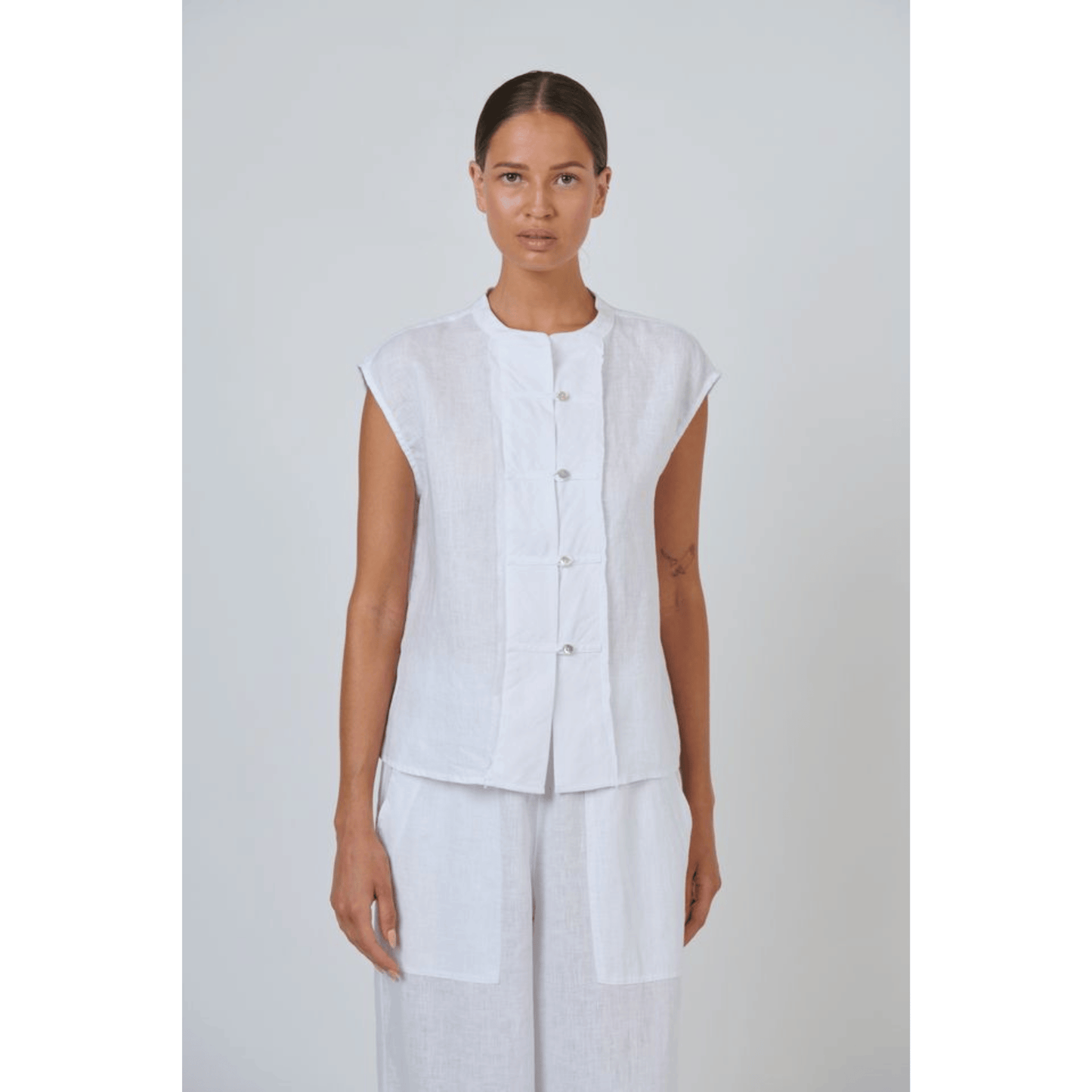 Peak Top | White