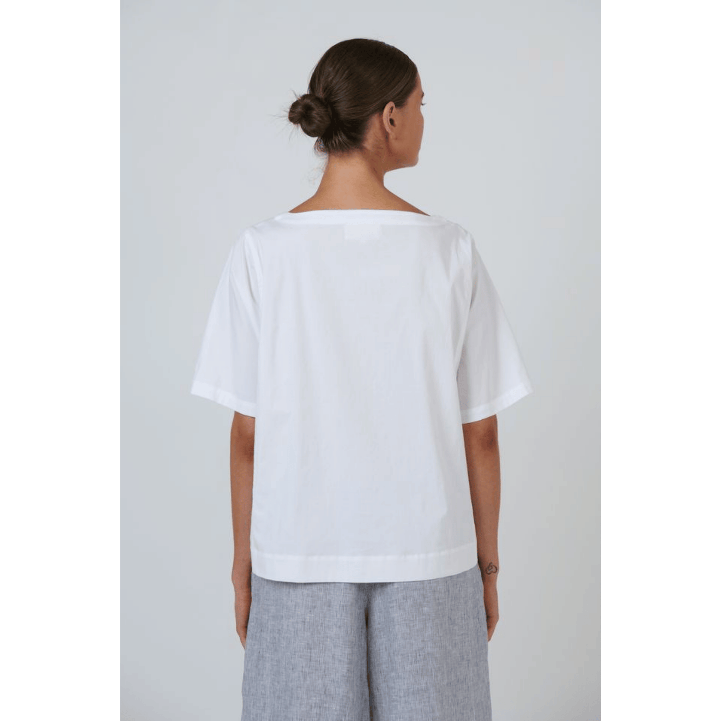 Elgon Top | White