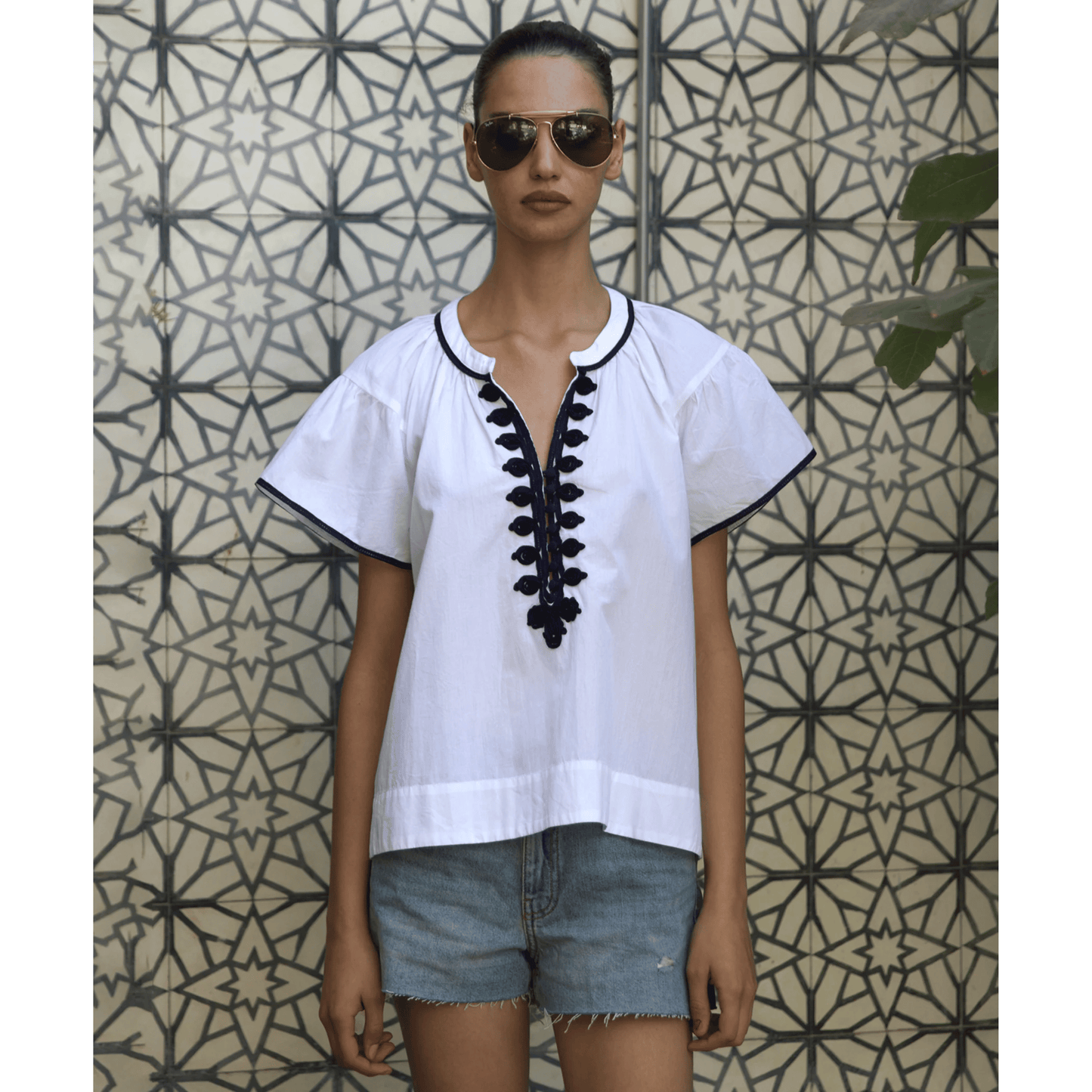 Clematis Top | White/Navy