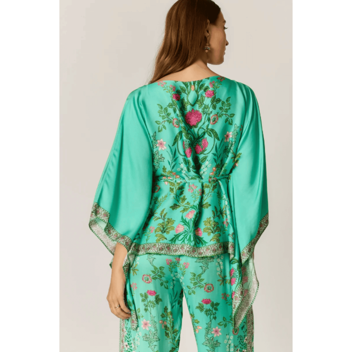 Tatiana Poncho | Green - Rubyyaya