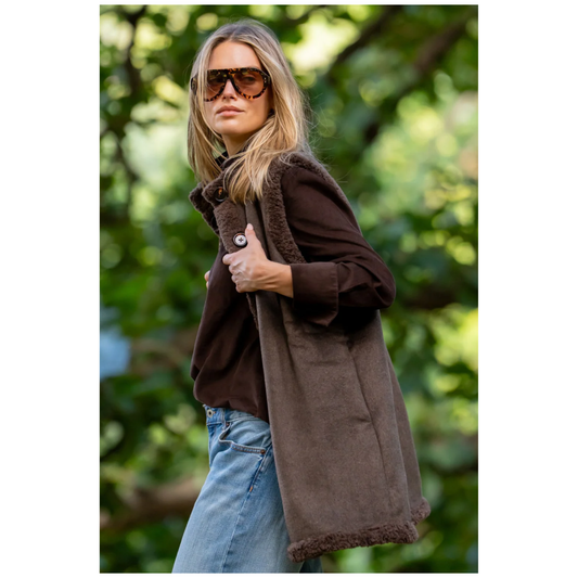 Shirty - Alto Vest | Chocolate